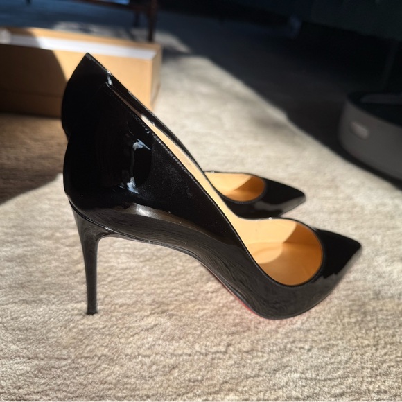 Louis Vuitton Pigalle Follies 85 Patent Black 39.5 (women’s 9) - Picture 10 of 12